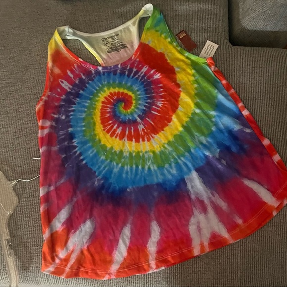 NWT No Boundaries Juniors Tie Die Razorback T-Shirt XL-GL 15-17 - Picture 1 of 6